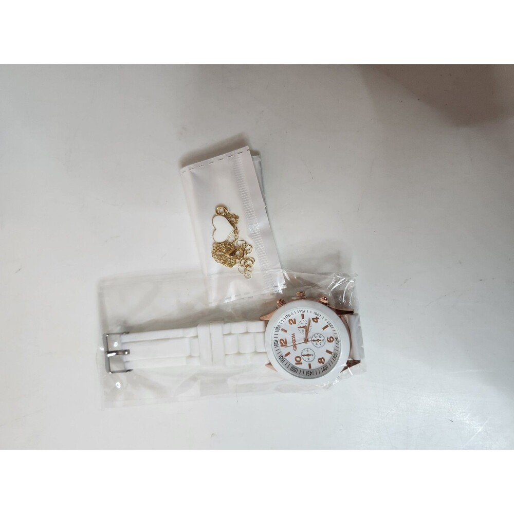 GENEVA WATCH White Sports Wristwatch Quartz With Heart Bracelet.
